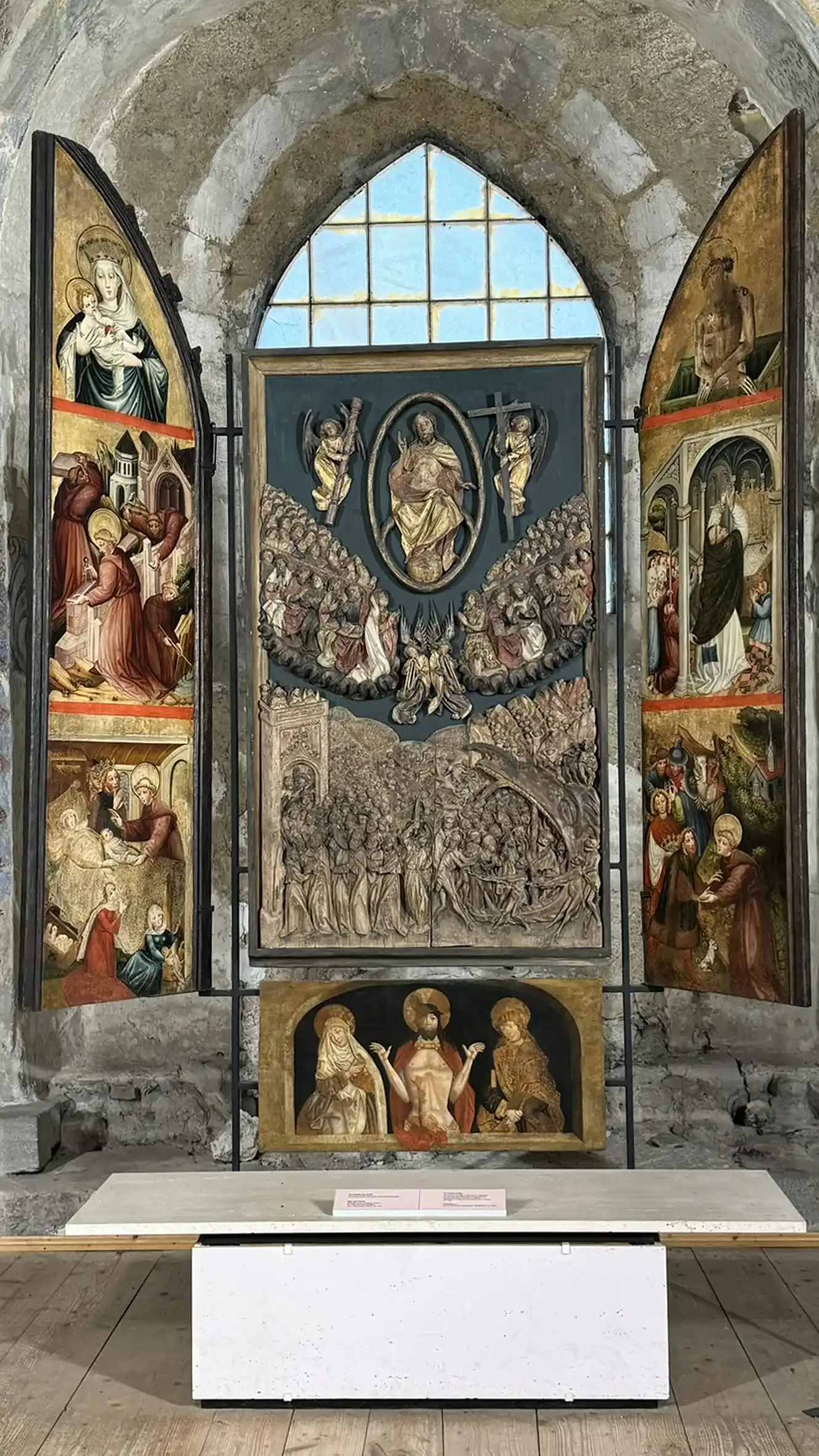 1_winged altar_cropped