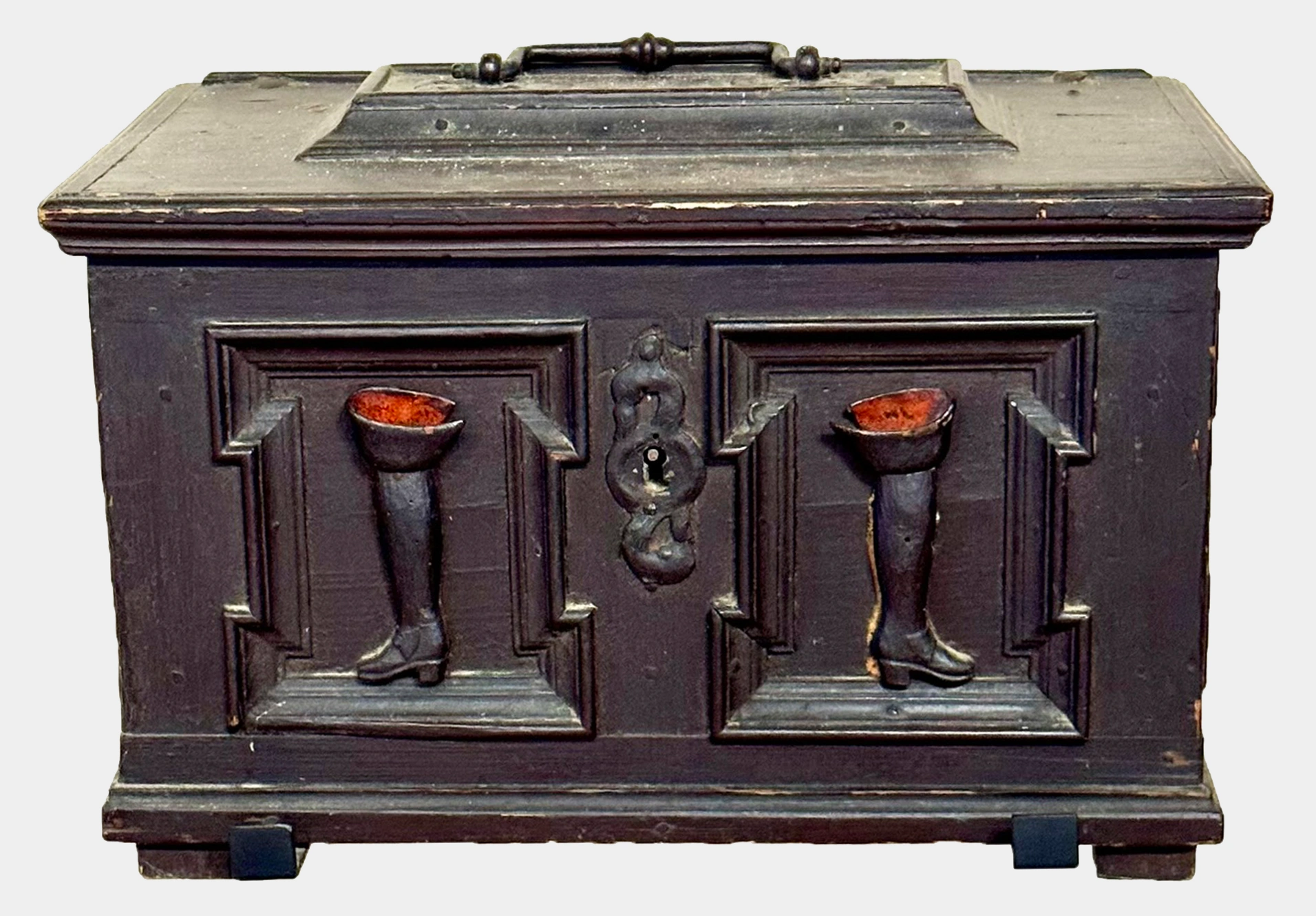 shoemaker chest2
