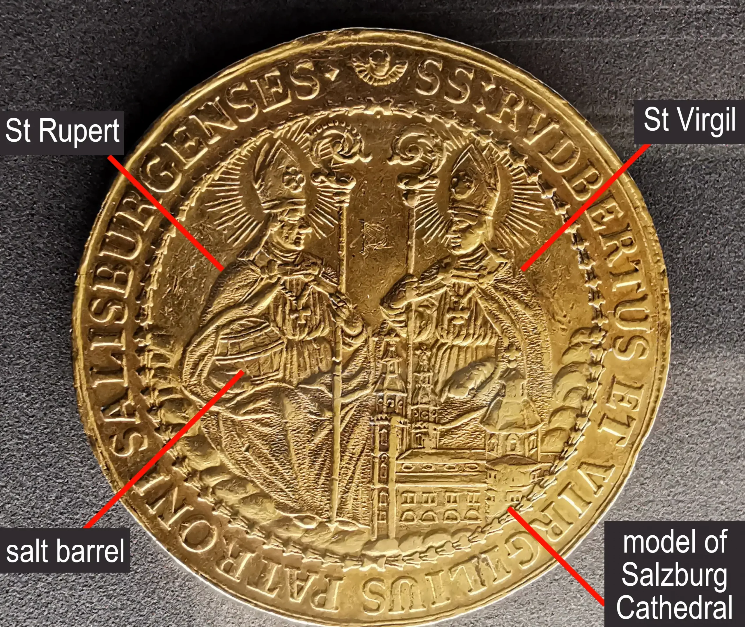 Tenfold Ducat, Gold | Reverse: St Rupert & St Virgil in front of Salzburg Cathedral | 1687 | Photo: Mateus2019 | CC BY-SA 4.0